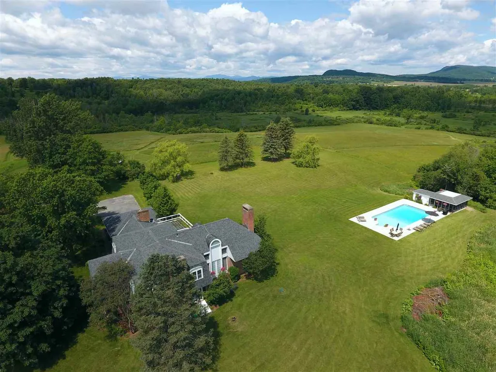 736 Tulley Road Cornwall VT 05753