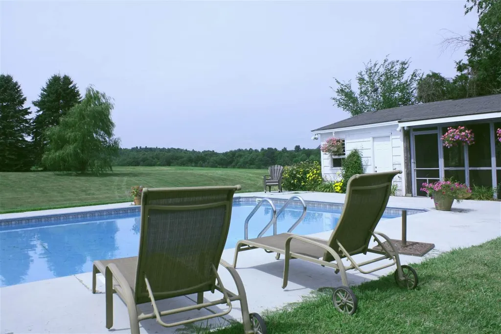 736 Tulley Road Cornwall VT 05753