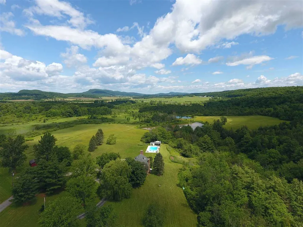 736 Tulley Road Cornwall VT 05753