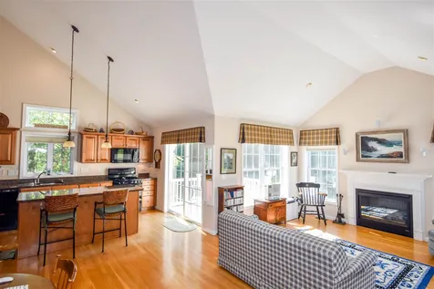 61 Augusta Way Dover NH 03820