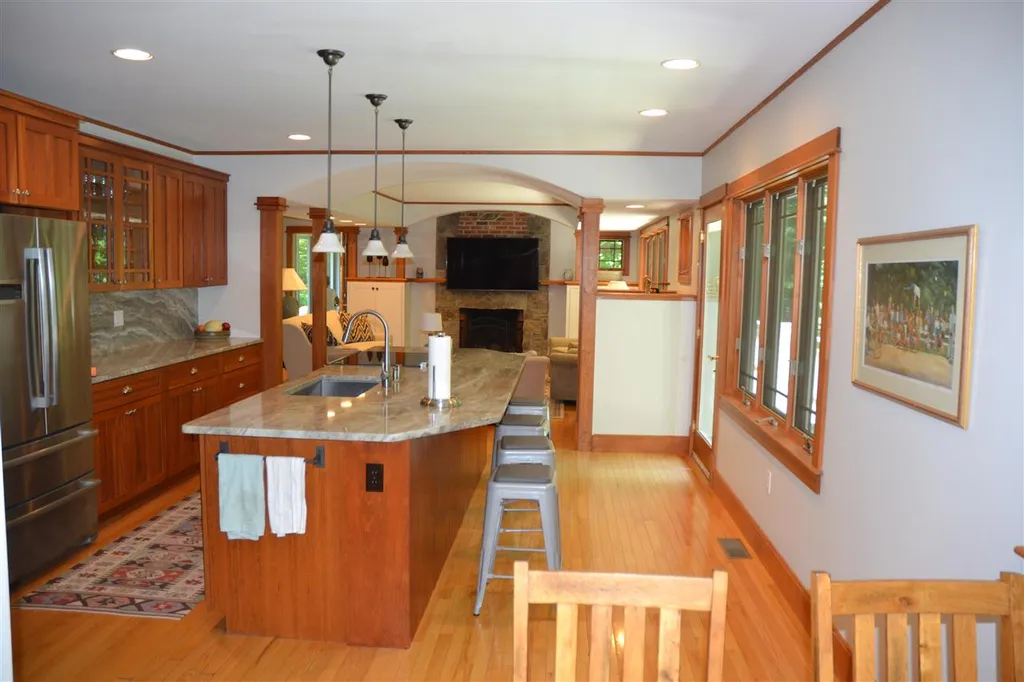 12 Spruce Road Wolfeboro NH 03894