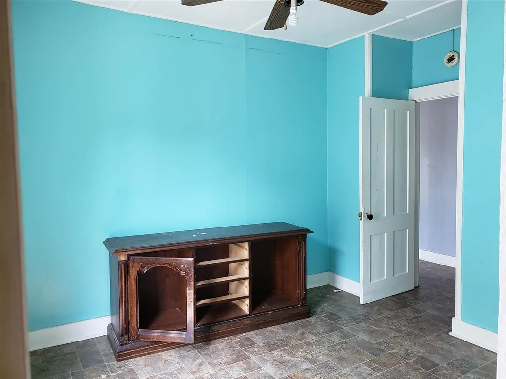 12 Maple Street Orleans VT 05860