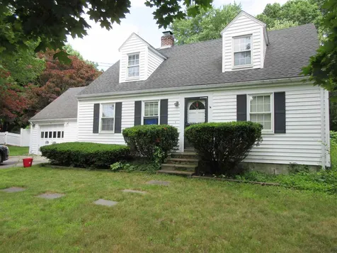13 Rolling Hill Avenue Plaistow NH 03865