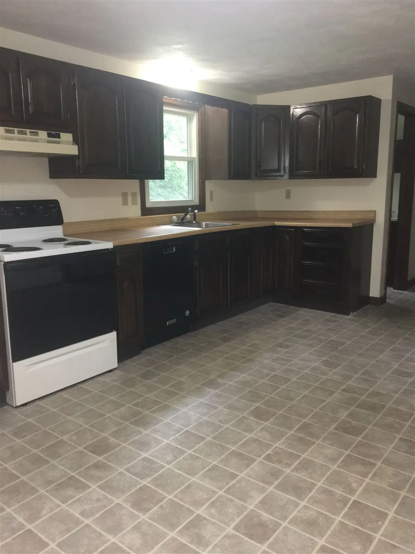 9l Aka 9b Susan Drive Derry NH 03038