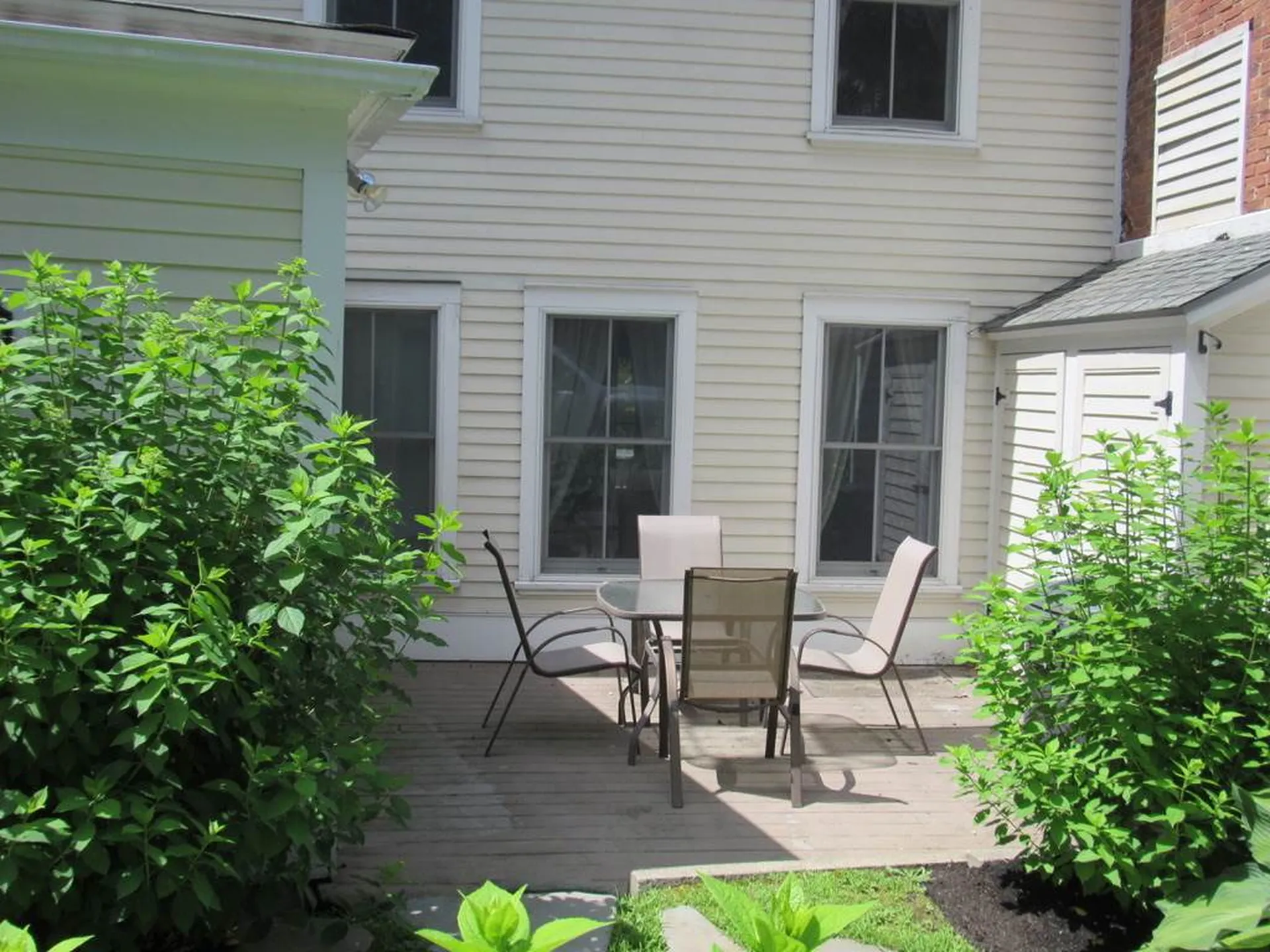 32 The Green Street Woodstock VT 05091