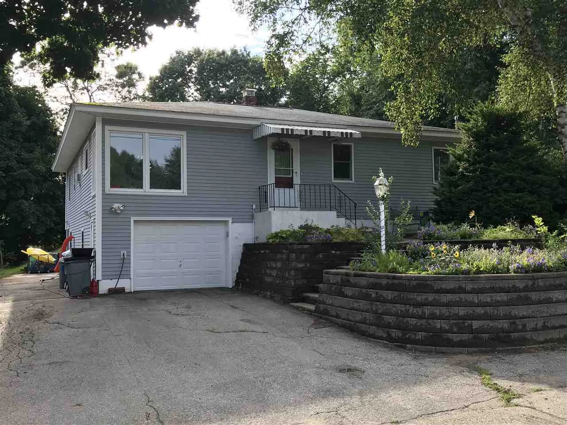 16 Savoie Street Bedford NH 03110