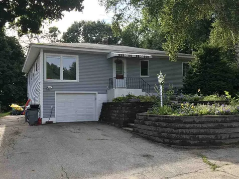 16 Savoie Street Bedford NH 03110