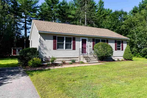 53 Stillwater Circle Rochester NH 03839