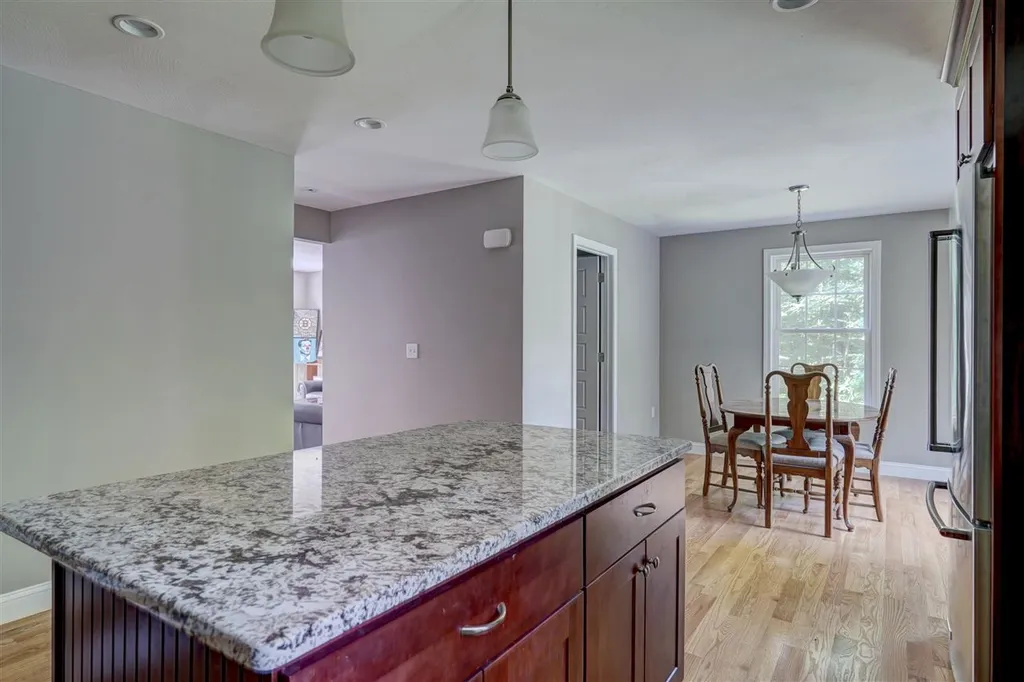 160 Range Road Windham NH 03087