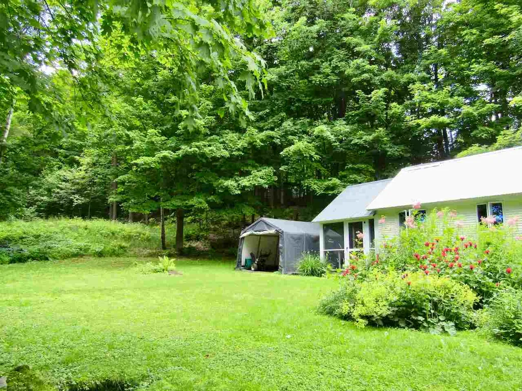60 Old Post Road Brookfield VT 05036