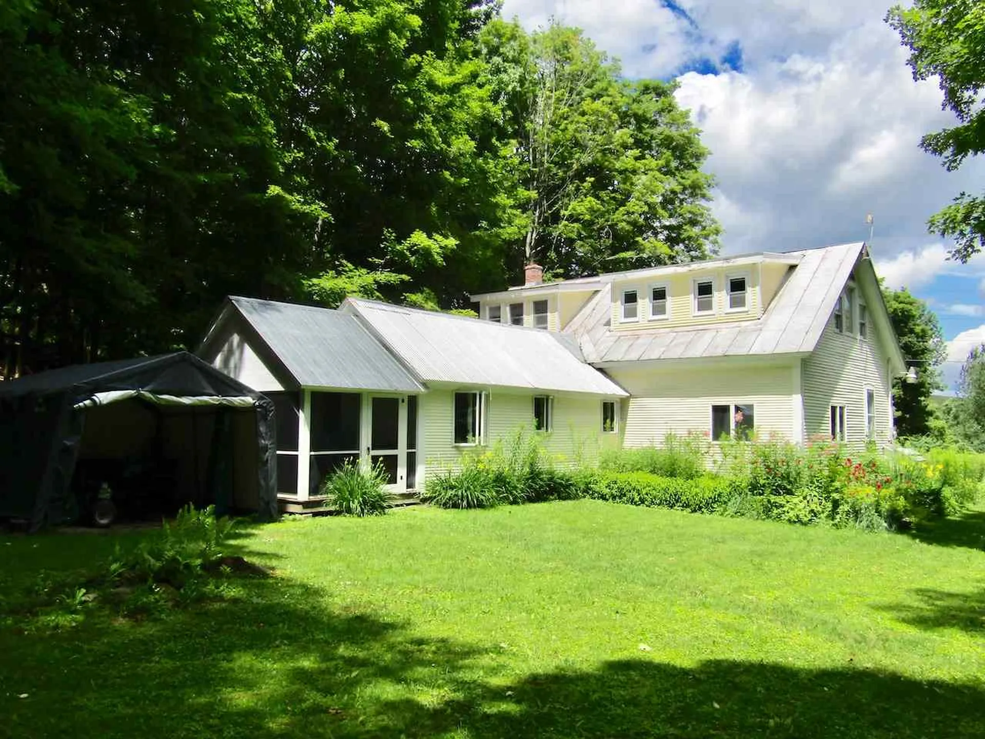 60 Old Post Road Brookfield VT 05036