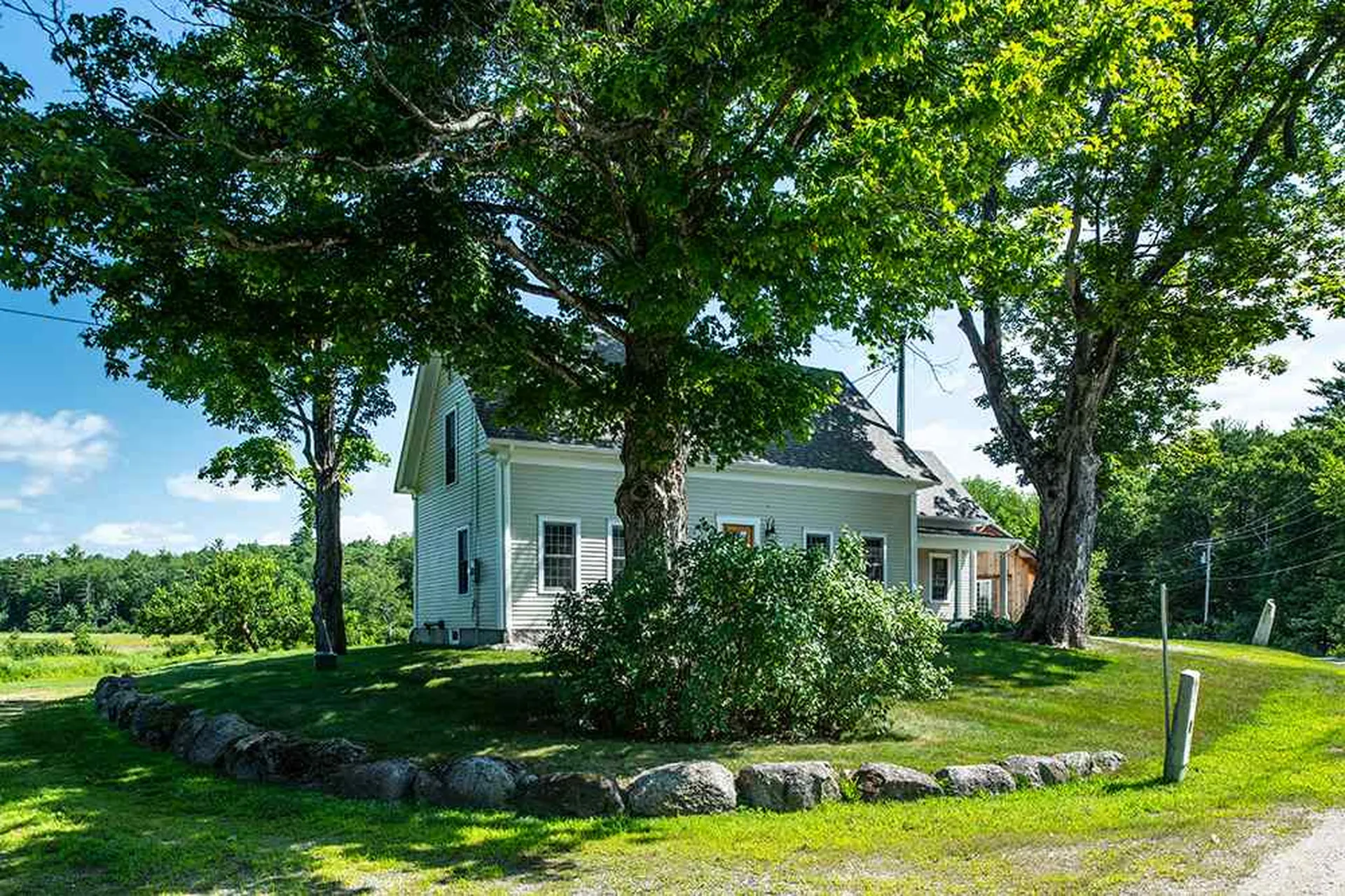 1204 Old Hillsboro Road Henniker NH 03242