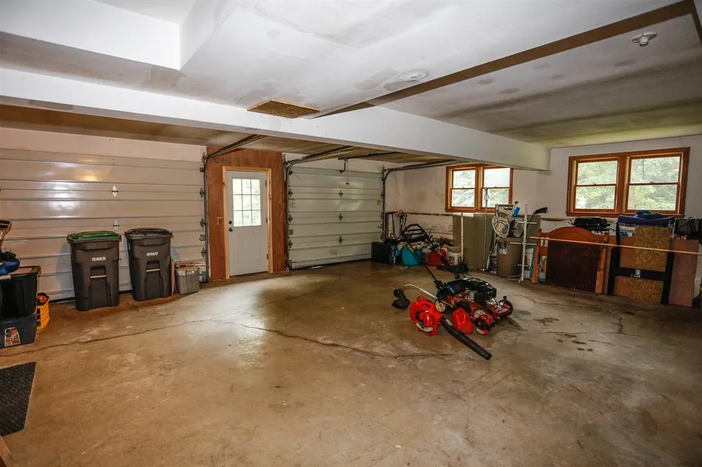 40 Joanne Drive Hooksett NH 03106
