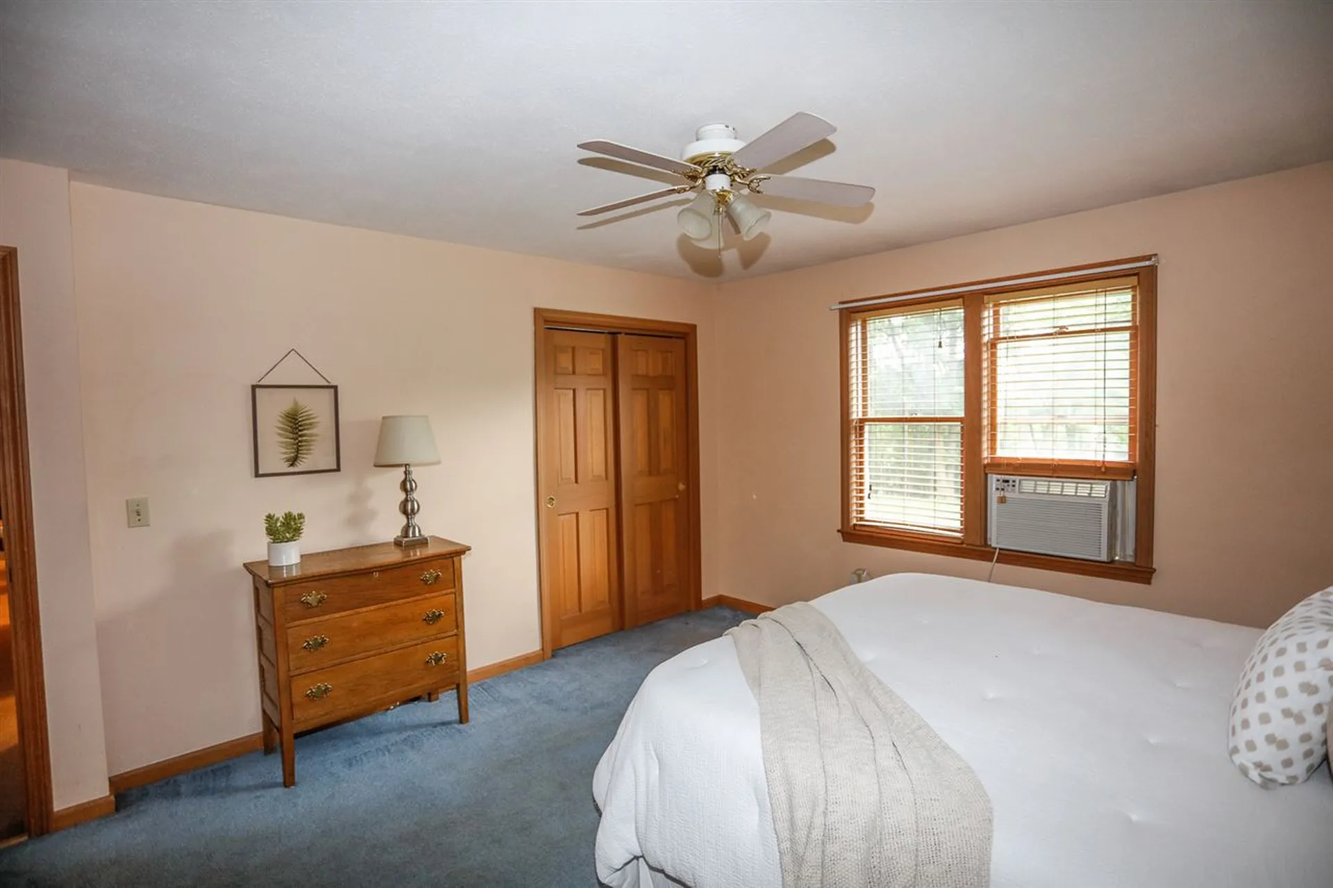 40 Joanne Drive Hooksett NH 03106
