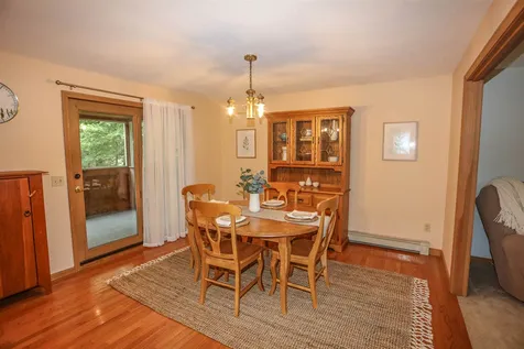 40 Joanne Drive Hooksett NH 03106