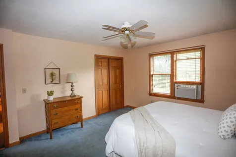 40 Joanne Drive Hooksett NH 03106