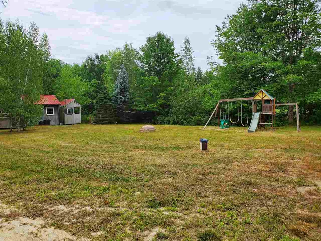 209 Twin Bridge Road Weare NH 03281
