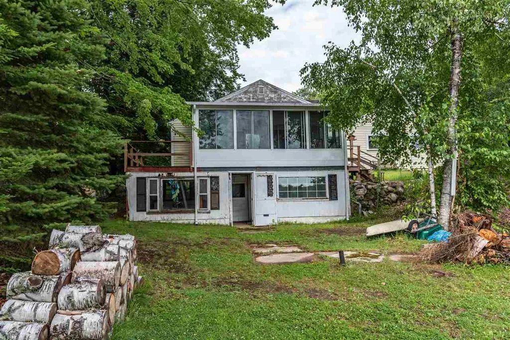 9 Fox Road Middleton NH 03887