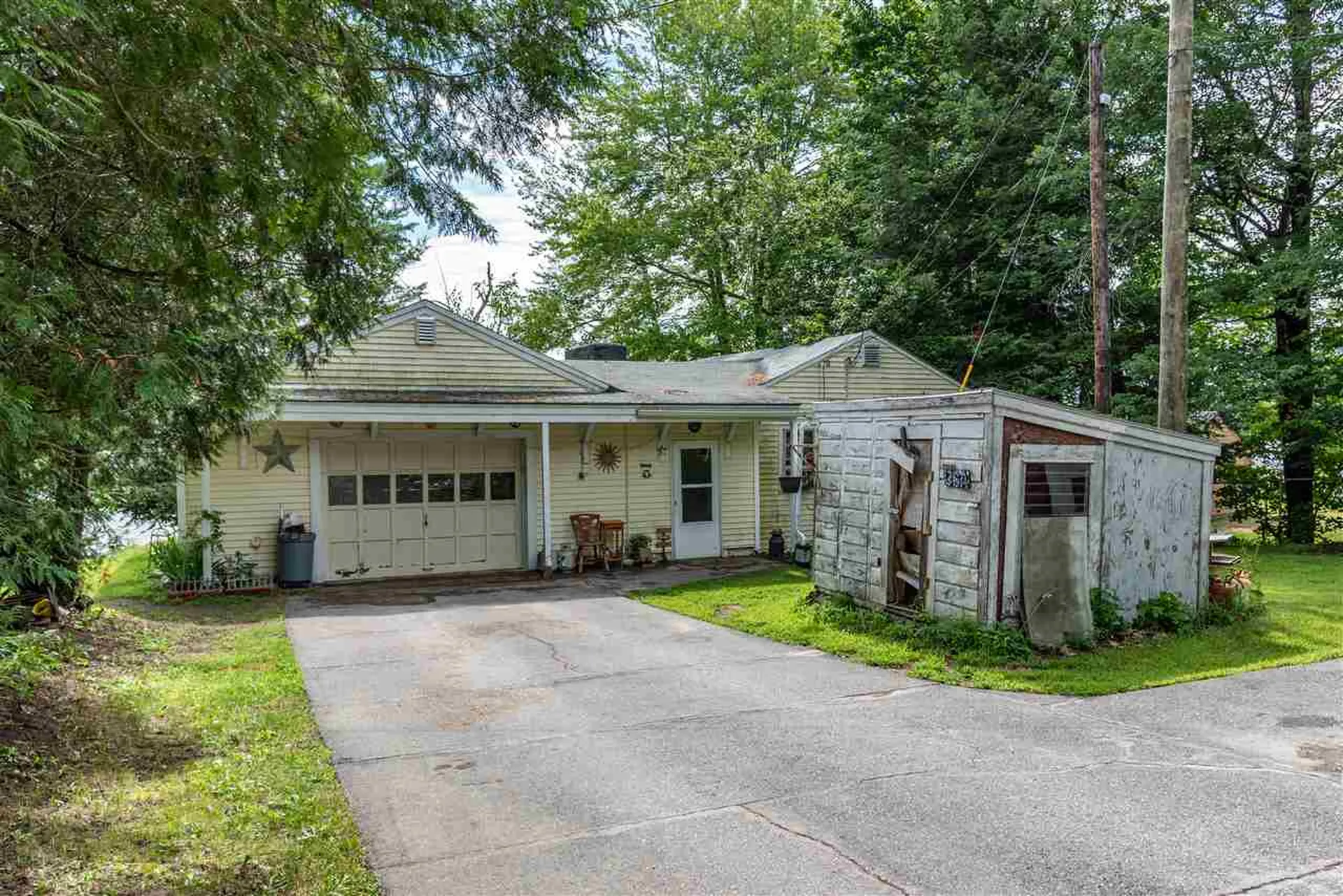 9 Fox Road Middleton NH 03887