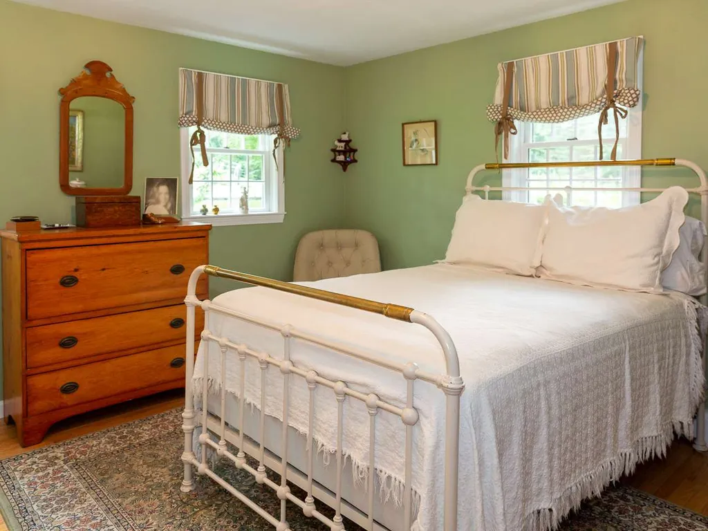 49 Ann Lane Fremont NH 03044