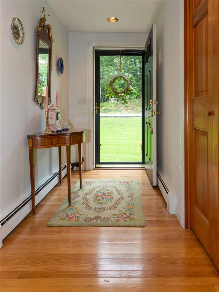 49 Ann Lane Fremont NH 03044