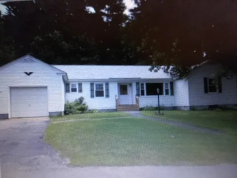 7 Wall Street Allenstown NH 03275