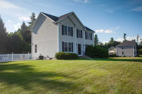 47 Elanor Way Weare NH 03281