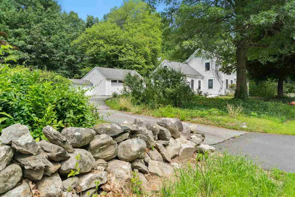 44 Mammoth Road Windham NH 03087