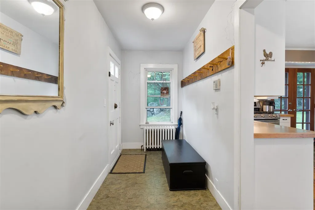 44 Mammoth Road Windham NH 03087