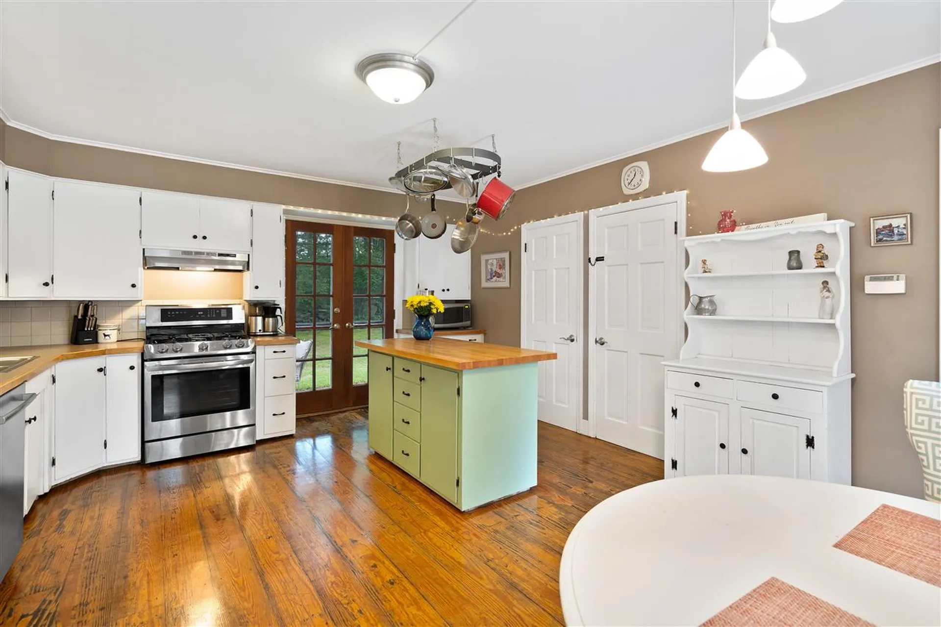 44 Mammoth Road Windham NH 03087