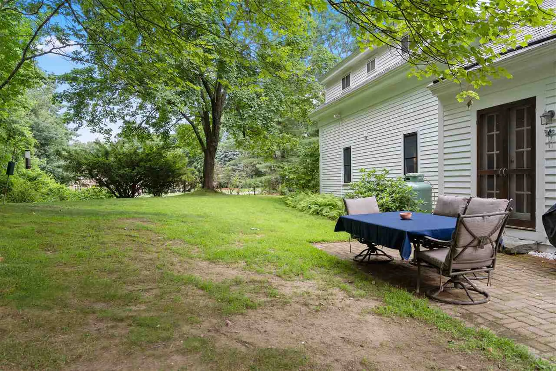 44 Mammoth Road Windham NH 03087