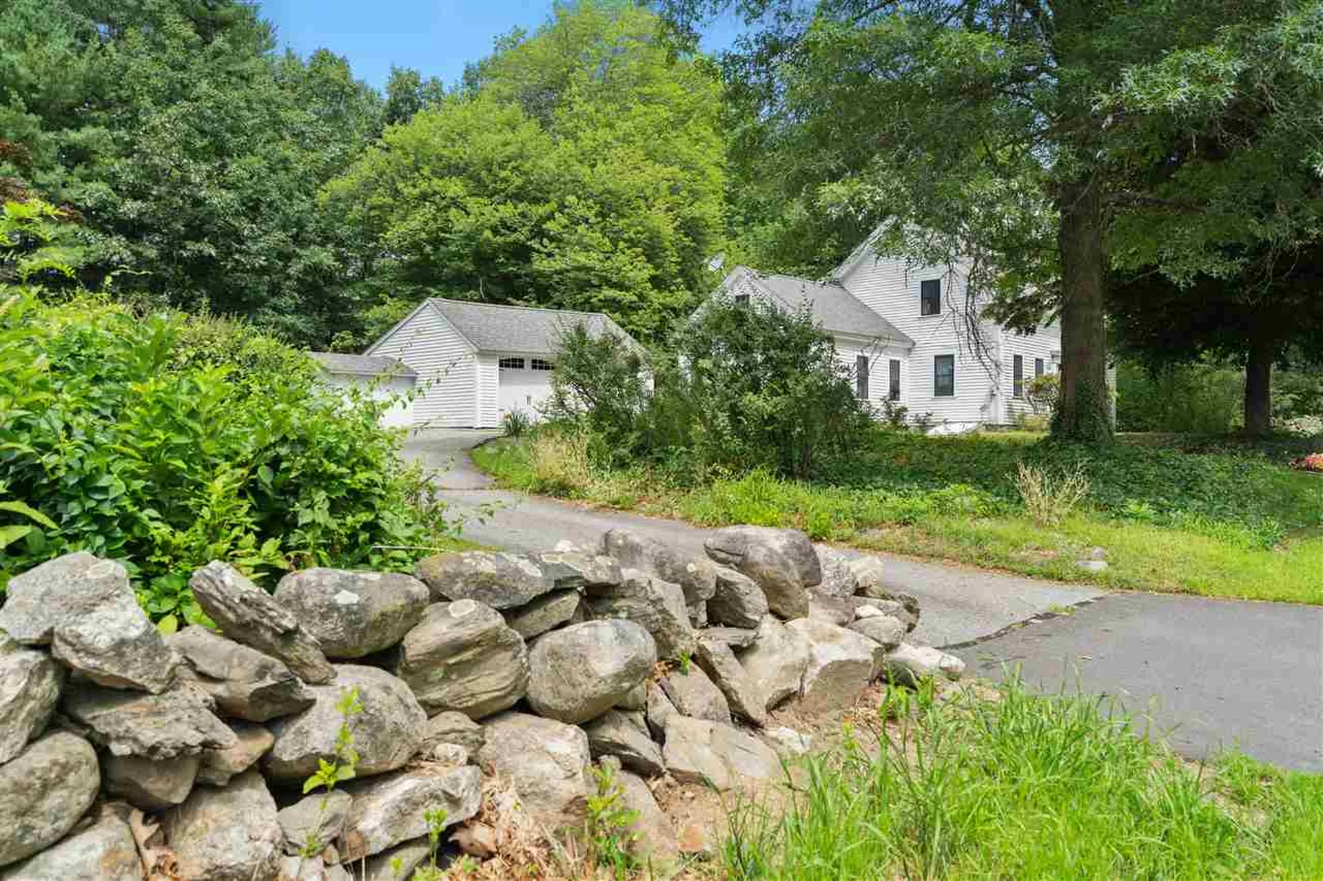 44 Mammoth Road Windham NH 03087