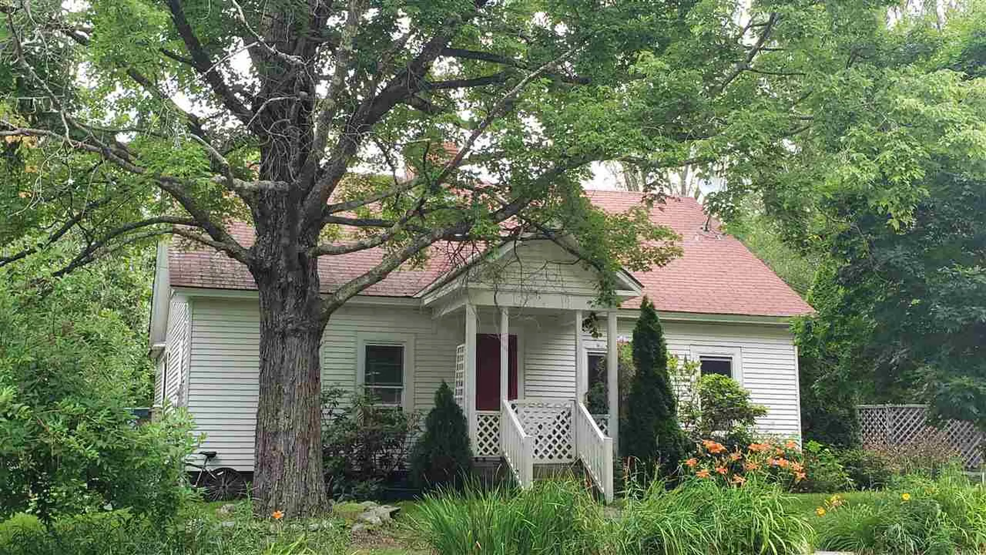 647 Washington Road Goshen NH 03752
