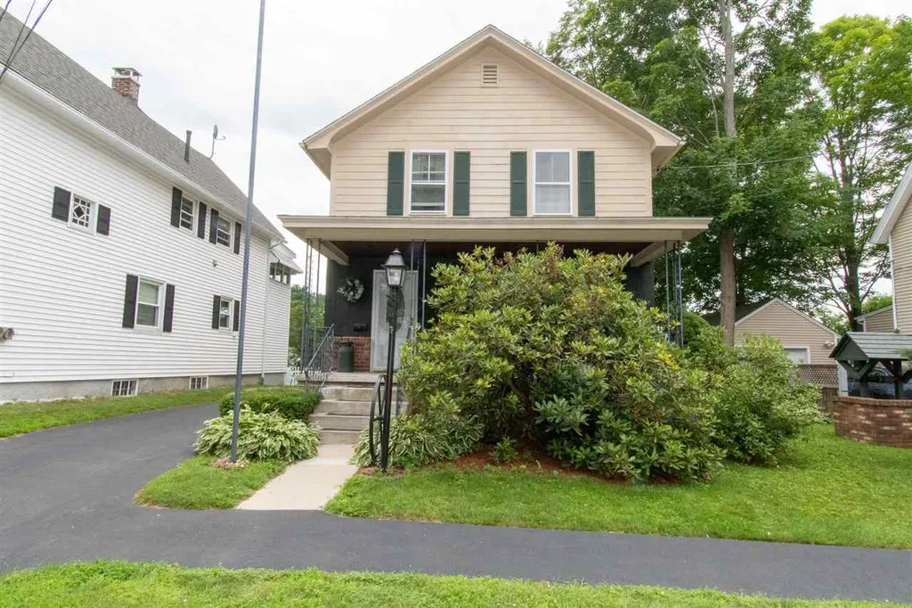 389 Myrtle Street Manchester NH 03104