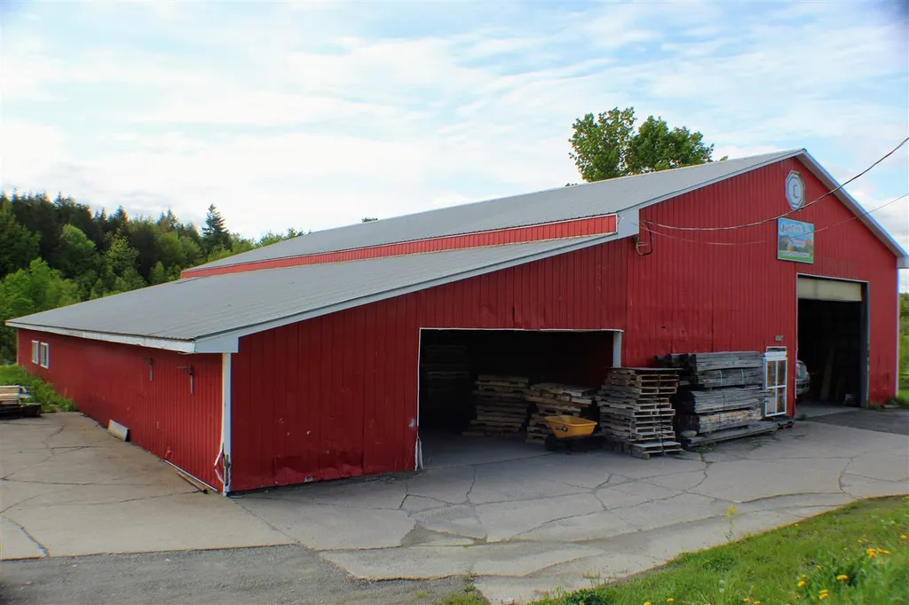5290 Boston Post Road Enosburg VT 05450