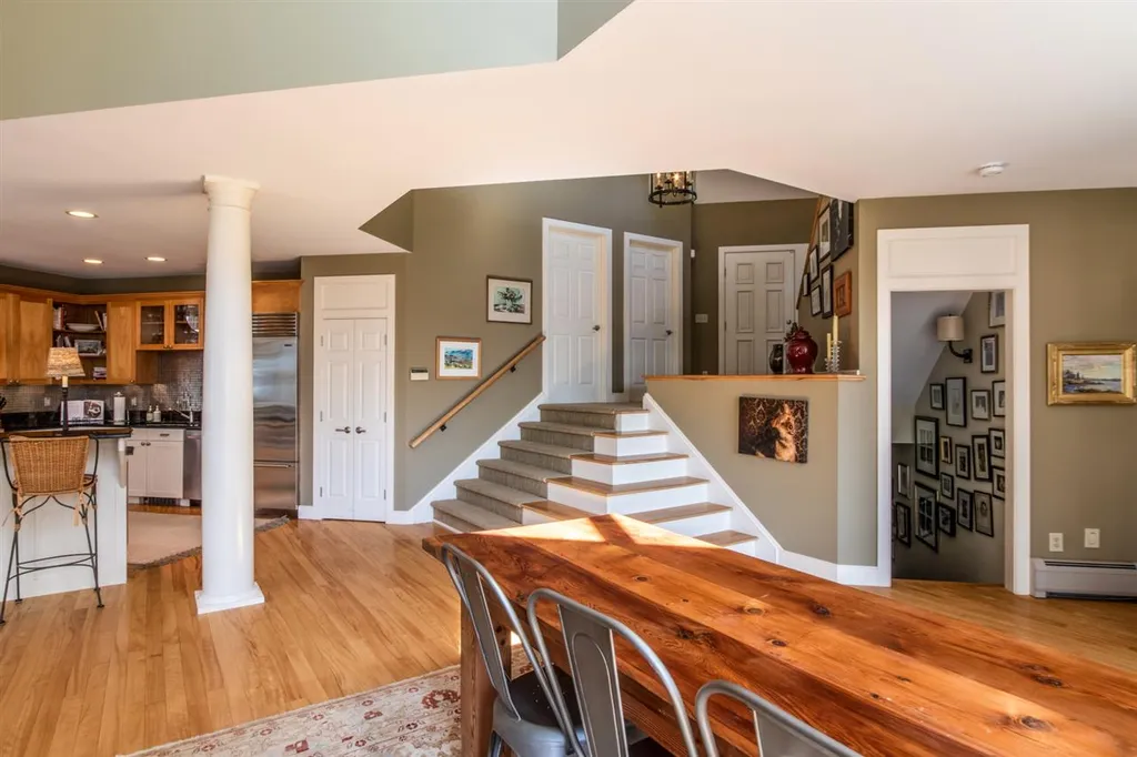 269 Thorpe Cove Road Charlotte VT 05445