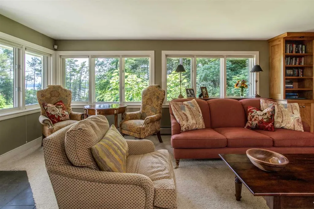 269 Thorpe Cove Road Charlotte VT 05445