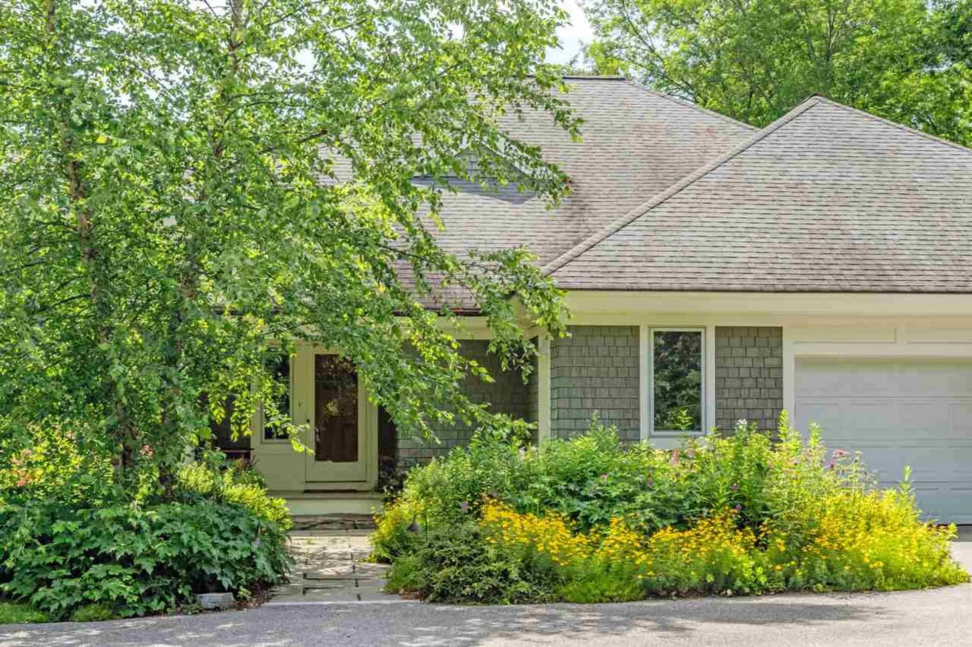 269 Thorpe Cove Road Charlotte VT 05445