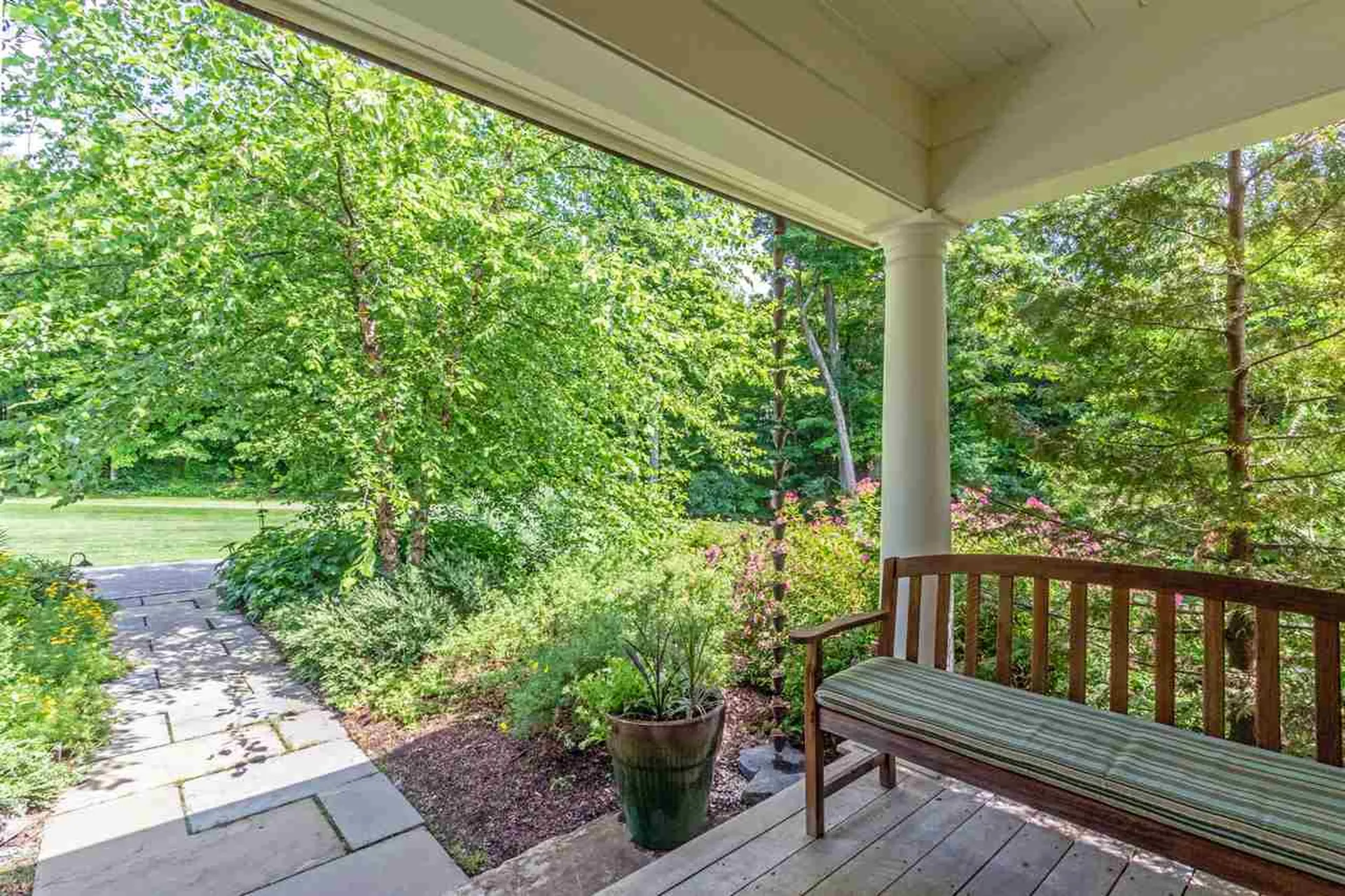 269 Thorpe Cove Road Charlotte VT 05445