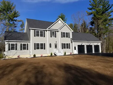 4 Spruce Court Hooksett NH 03106