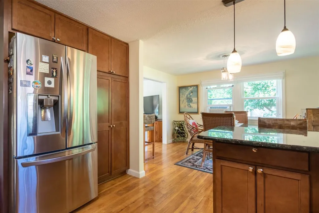 4 Little Pine Lane Exeter NH 03833