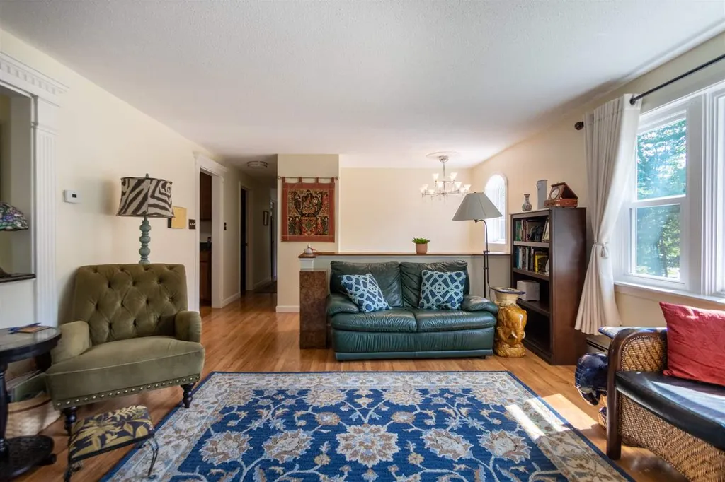 4 Little Pine Lane Exeter NH 03833