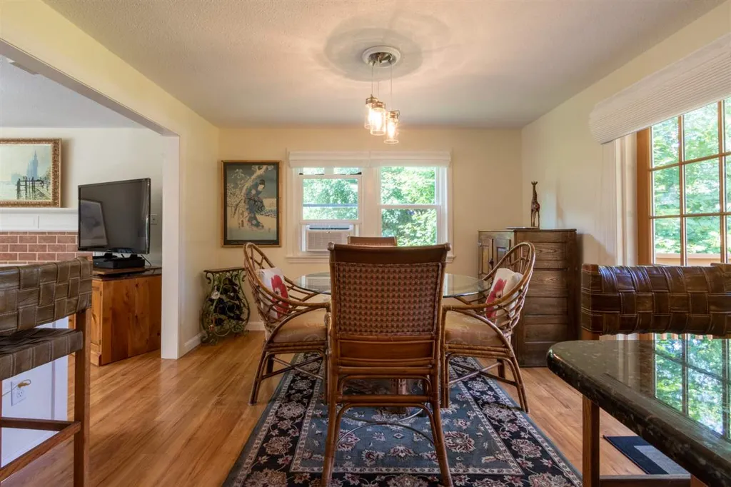 4 Little Pine Lane Exeter NH 03833