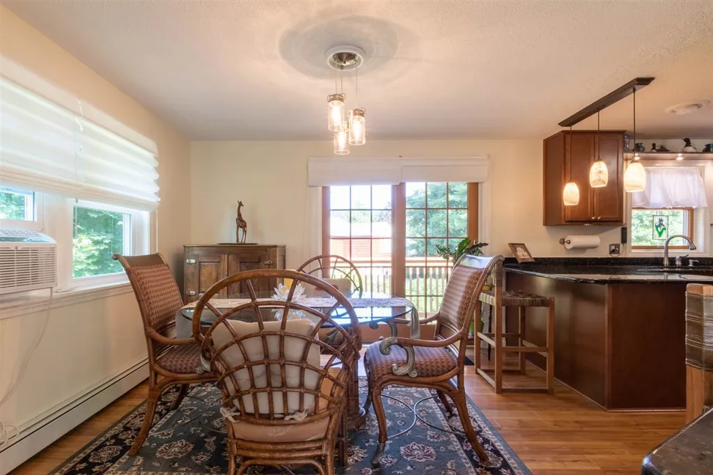 4 Little Pine Lane Exeter NH 03833