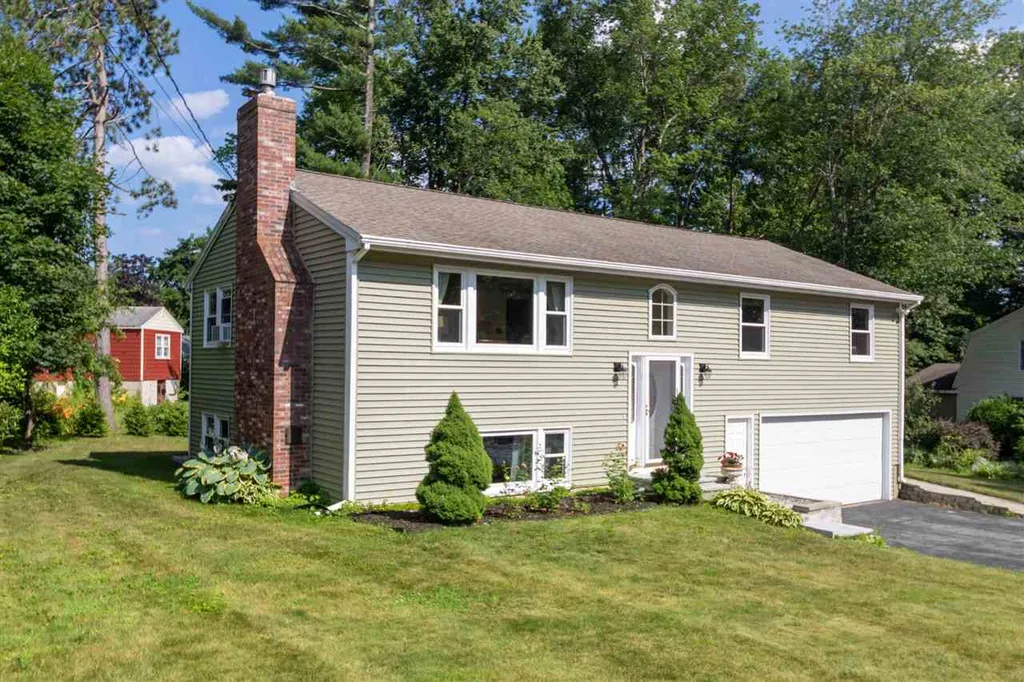 4 Little Pine Lane Exeter NH 03833