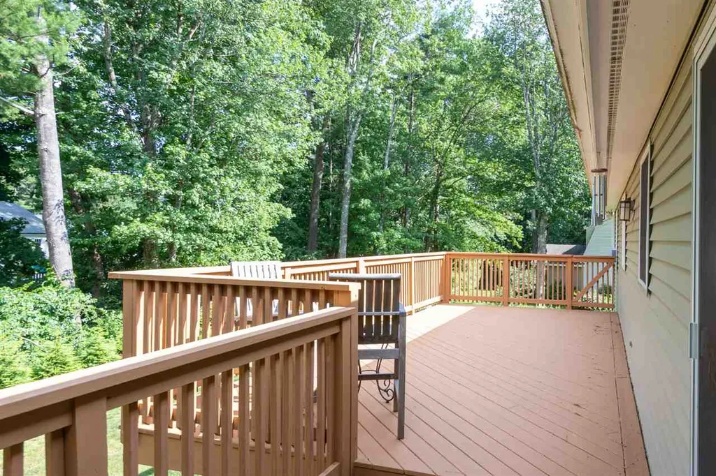 4 Little Pine Lane Exeter NH 03833