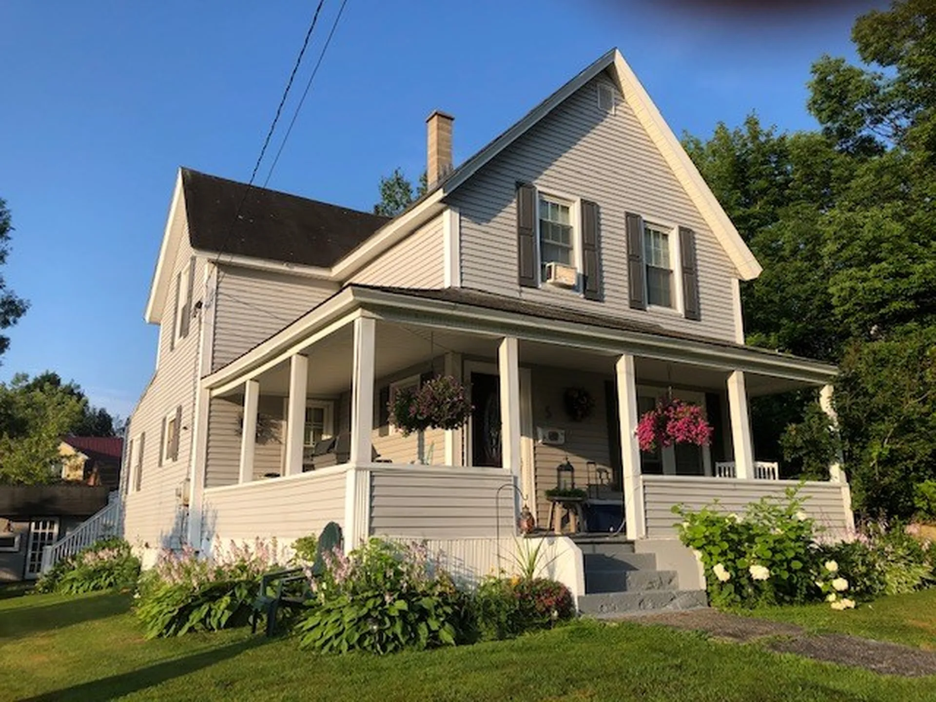 5 1st Street Gorham NH 03581