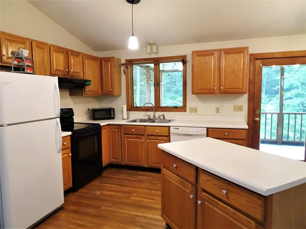 87 Sherborne Road Barrington NH 03825