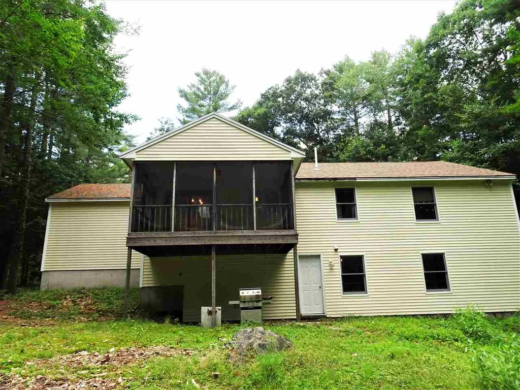 87 Sherborne Road Barrington NH 03825