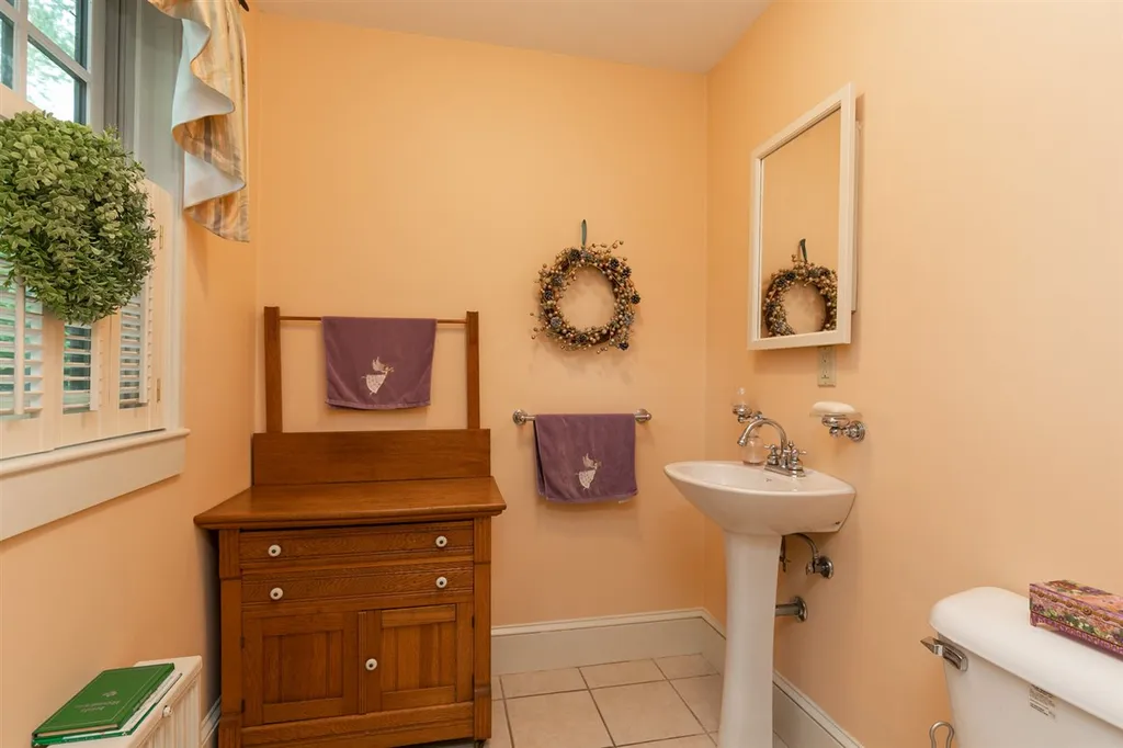 303 Thaxter Road Portsmouth NH 03801